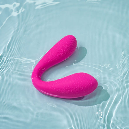 Lovense Dolce wasserdichter Doppelvibrator für Bad und Dusche