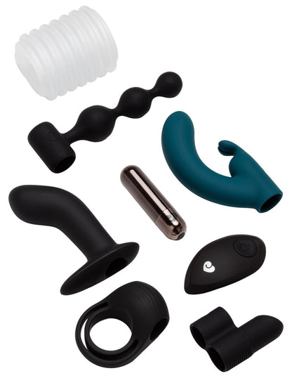 Auswahl verschiedener Toys und Intim-Accessoires aus dem Magic Shiver Luxury Adventskalender 2026