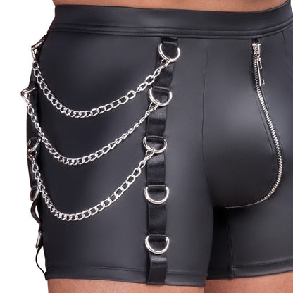 Detail der NEK Pants im schwarzen Mattlook mit Front-Zip, Metallringen und drei Karabiner-Ketten