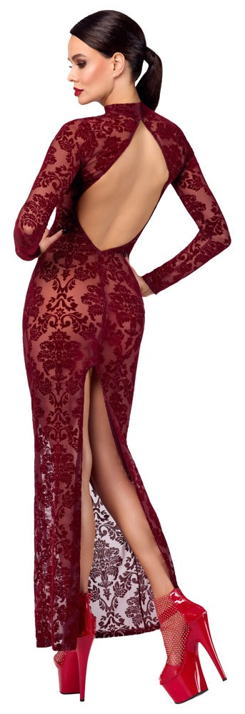 Model im Noir Kink Royal transparenten Langarm-Kleid mit Flockprint in Burgundrot in der Rückansicht