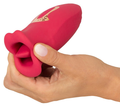 You2Toys Oral Fun Vibrator während der Anwendung in der Hand gehalten