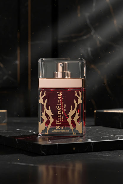 Detailansicht des PheroStrong Devil Pheromone Parfum für Männer 50ml mit intensiver Duftkomposition