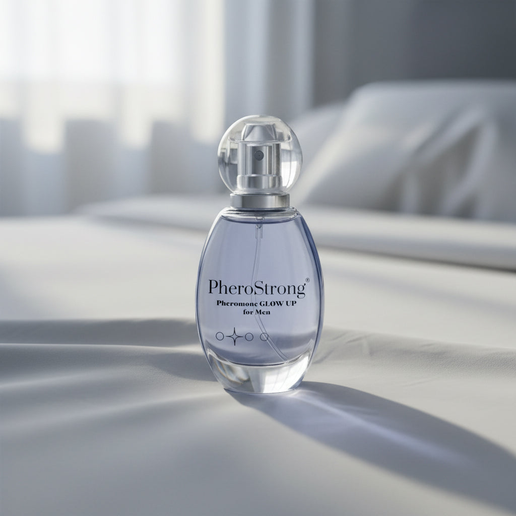 PheroStrong Glow up for Men Parfum 50ml stilvolle Inszenierung im Raum