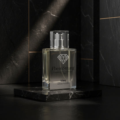 PheroStrong Pheromone Parfum Perfect for Men 50ml Flakon Detailansicht luxuriöser Männerduft