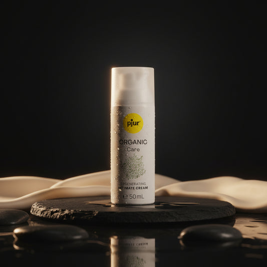 Sanfte pjur ORGANIC Care Intimcreme 50 ml für empfindliche Haut im minimalistischen Design