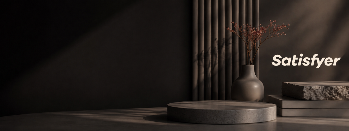 Satisfyer Markenwelt in dunklem Premium-Design bei Evoria Care