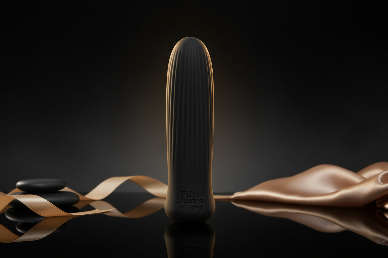 Kompakter Bullet Vibrator mit feiner Struktur aus hautfreundlichem Silikon in Schwarz