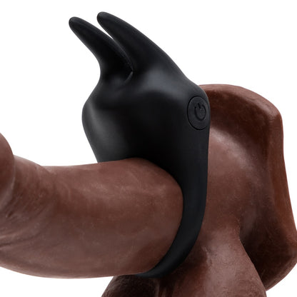 Sensation Vibrating Rabbit Love Ring in Anwendungssituation dargestellt