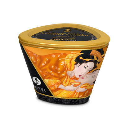 Shunga Massage Candle Mango in schräger Ansicht mit sichtbarer Kerzenoberfläche und Docht