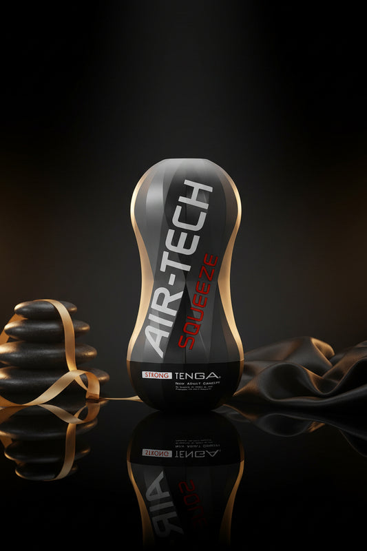 Tenga Air Tech Squeeze Strong Masturbator in elegantem schwarzen Design mit diskreter Formgebung