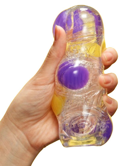 TENGA Bobble Magic Marble Masturbator Anwendung in der Hand elastisches Material