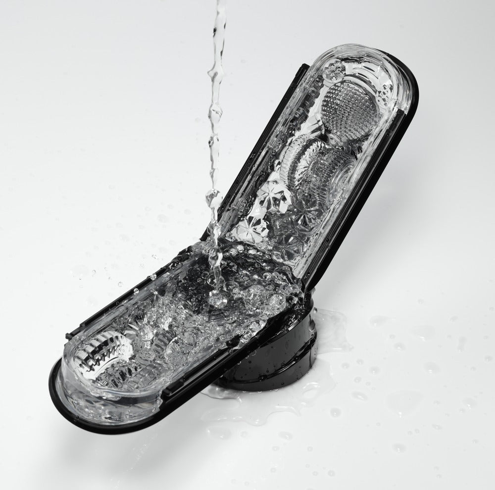 Detail der strukturierten Innenfläche des Tenga Flip 0 Gravity Schwarz