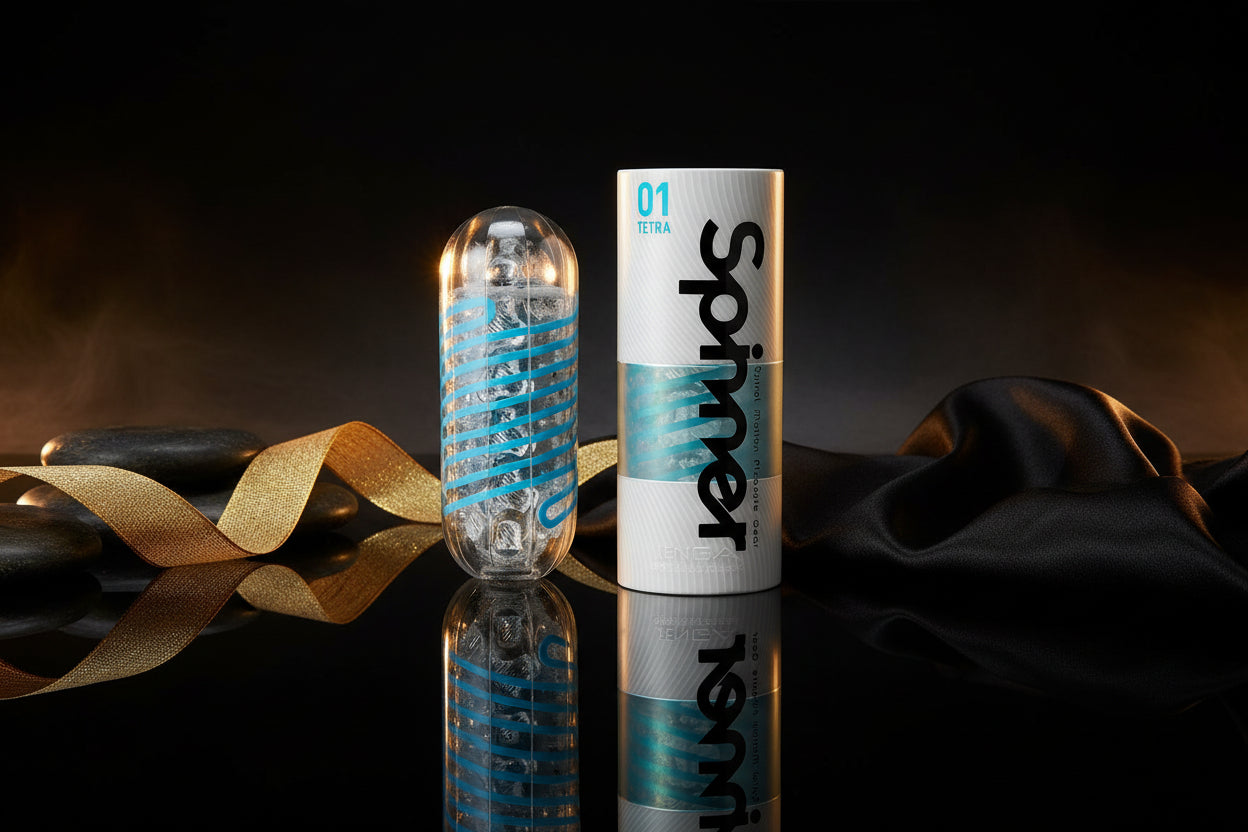 TENGA Spinner Tetra Masturbator transparent mit strukturierter Innenfläche und Verpackung