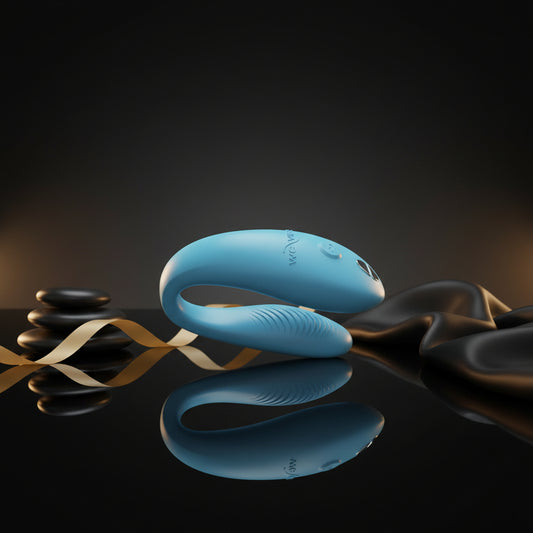 Vorderansicht des türkisen We-Vibe Sync Go Paarvibrators