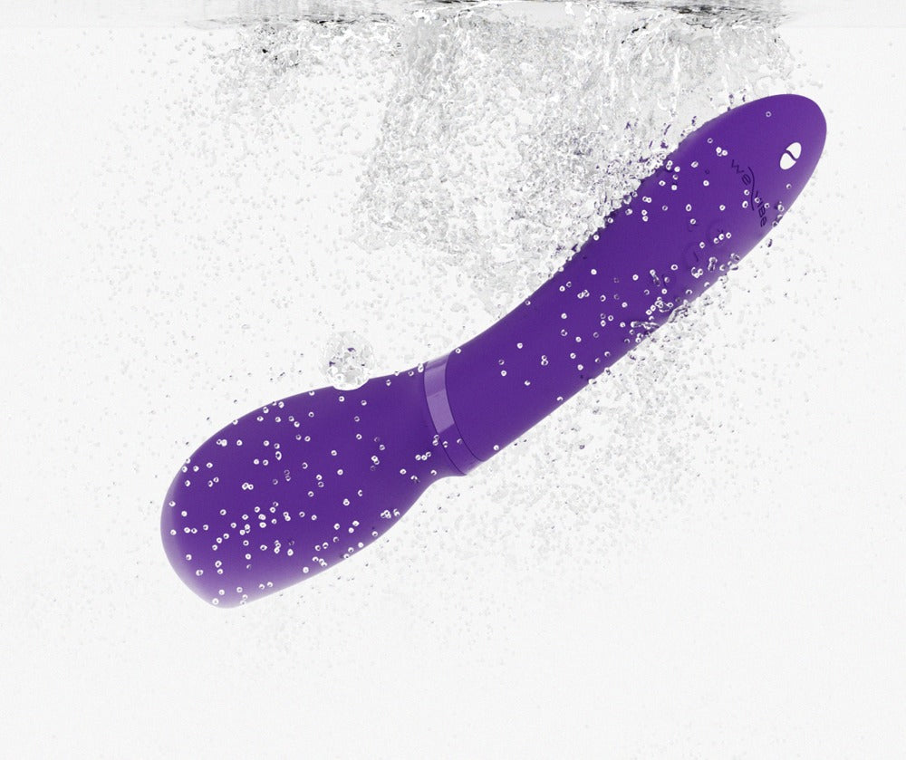 We-Vibe Wand 2 Massagestab in Pink mit Wasserspritzern