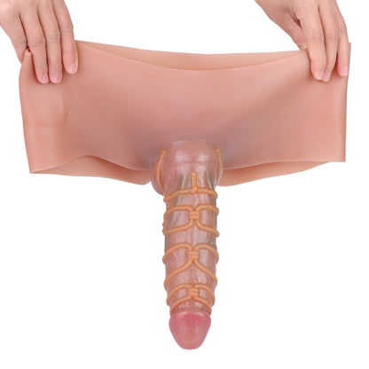 XX-DREAMSTOYS Performance-Panty 1 mit Silikonprothese und dekorativer Seilwicklung in der Vorderansicht