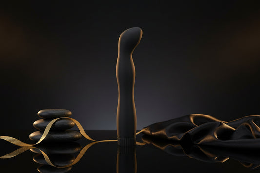 You2Toys Anal Lover gewellter Anal Vibrator in Schwarz mit gebogener Form und feiner Wellenstruktur