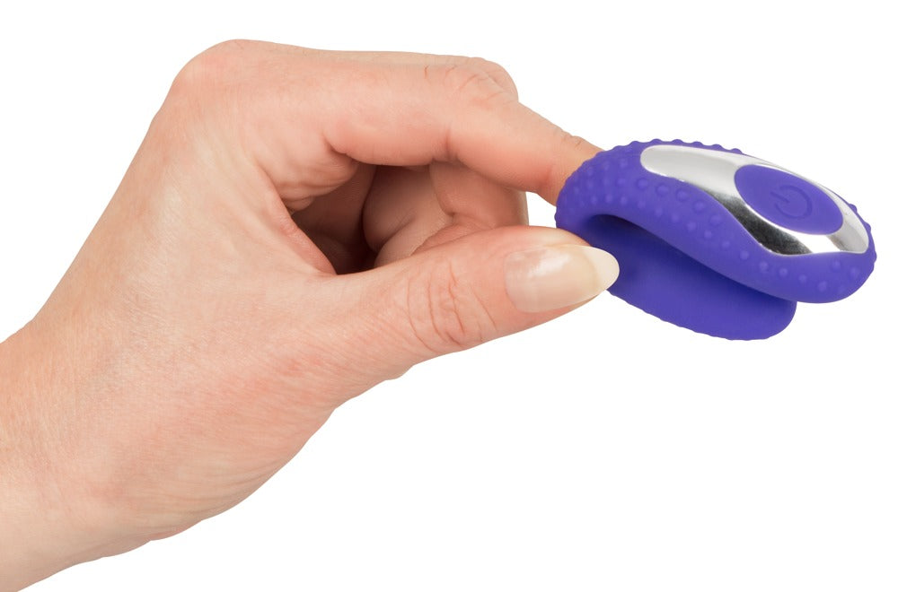 Flexible Anwendung des Mundvibrators in der Hand für intuitive Nutzung