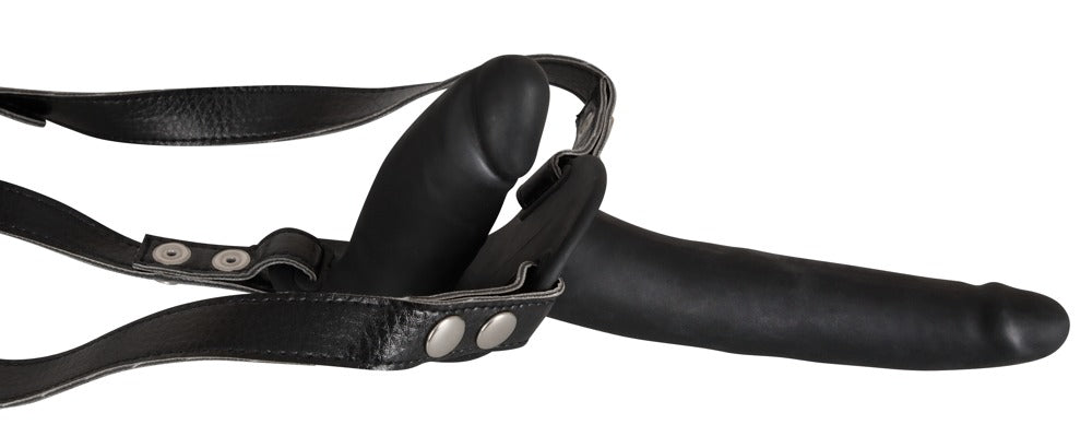 Detailansicht des Verschluss- und Gurtsystems des Double Strap-On