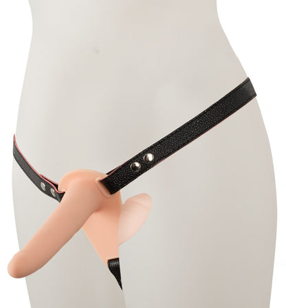You2Toys Double Strap-On Vibrator seitliche Detailansicht am Körper