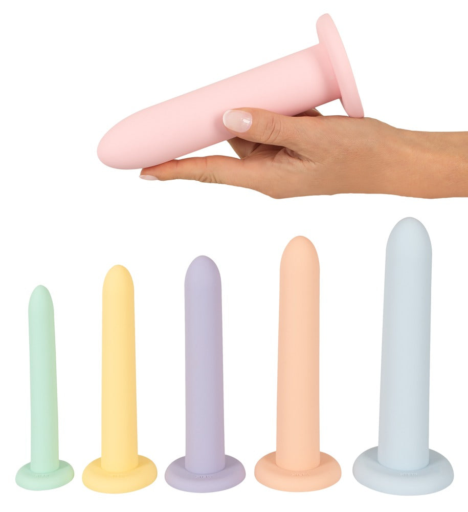 You2Toys Six in a Row Dildo Set Anwendung mit Handaufnahme