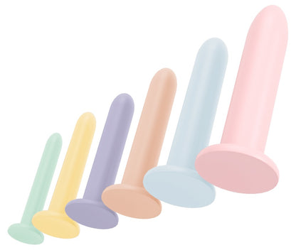 You2Toys Six in a Row Dildos im Größenvergleich nebeneinander