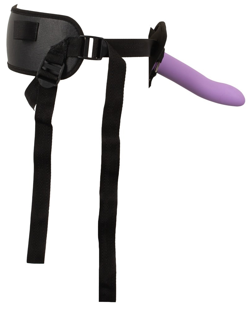 Strap-on Harness Seitenansicht mit eingesetztem Dildo