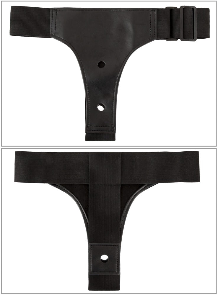 Strap-on String in Frontansicht ohne eingesetzte Toys