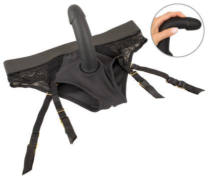 Strap-on Halterungssystem mit eingesetztem Dildo Detailansicht